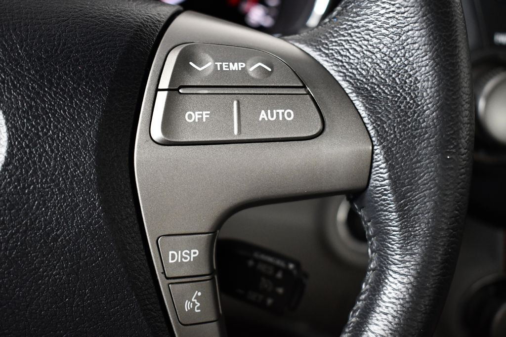 2010 Toyota Highlander Image 31