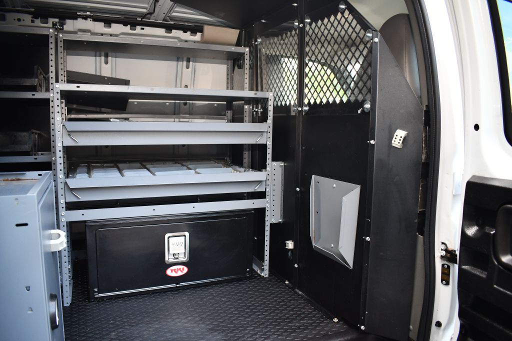 2016 Chevrolet Express Image 23