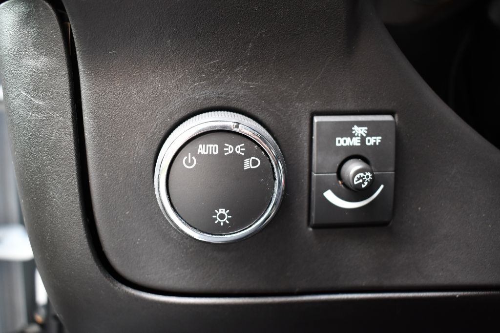 2016 Chevrolet Express Image 42