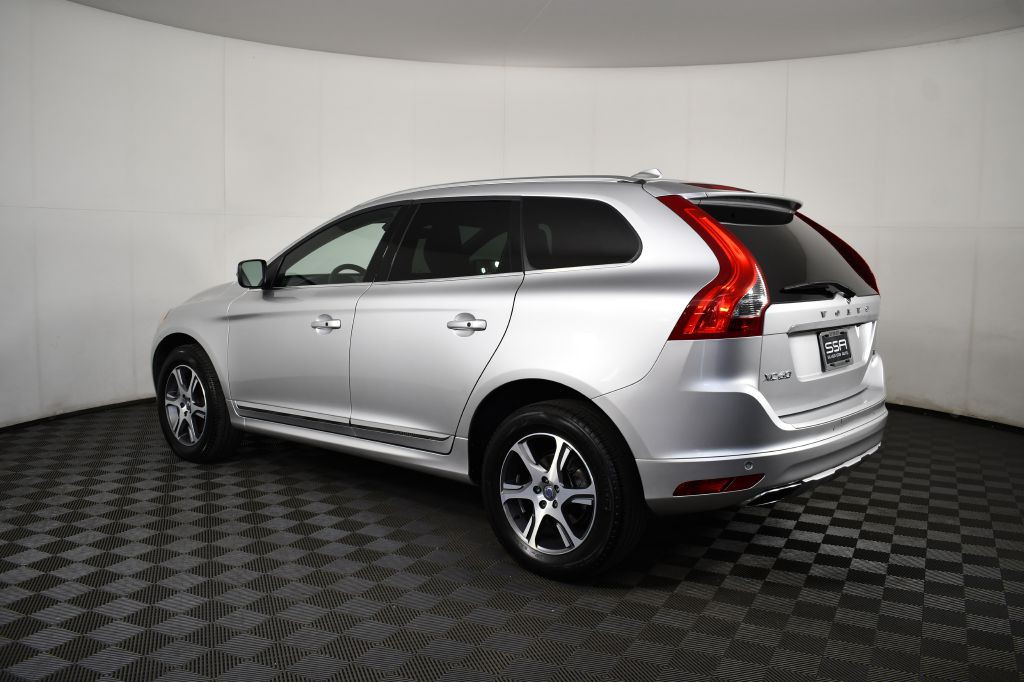 2015 Volvo XC60 Image 10
