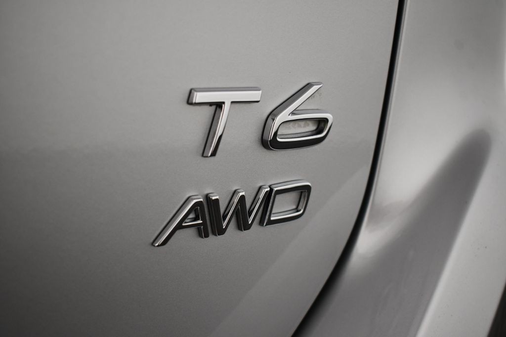 2015 Volvo XC60 Image 14