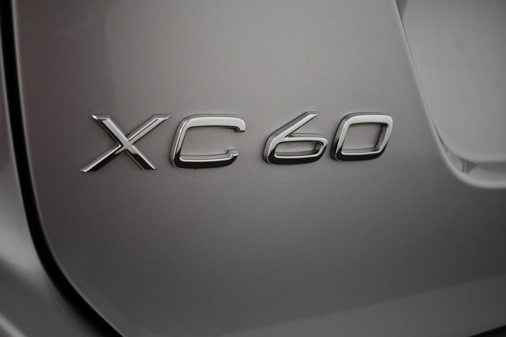 2015 Volvo XC60 Image 15