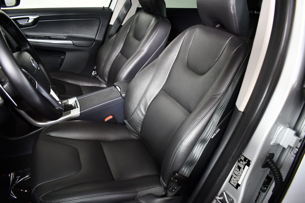 2015 Volvo XC60 Image 20