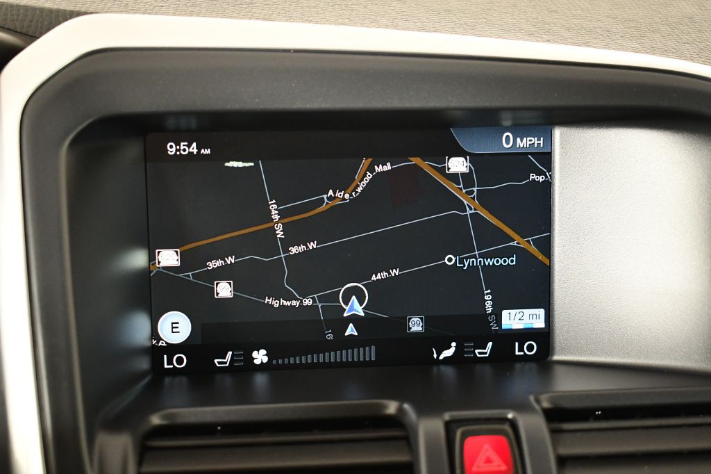 2015 Volvo XC60 Image 33