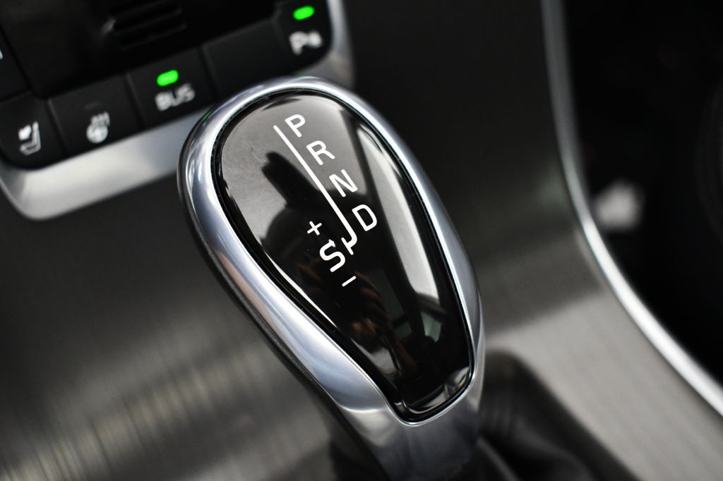 2015 Volvo XC60 Image 39
