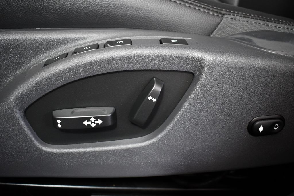 2015 Volvo XC60 Image 46