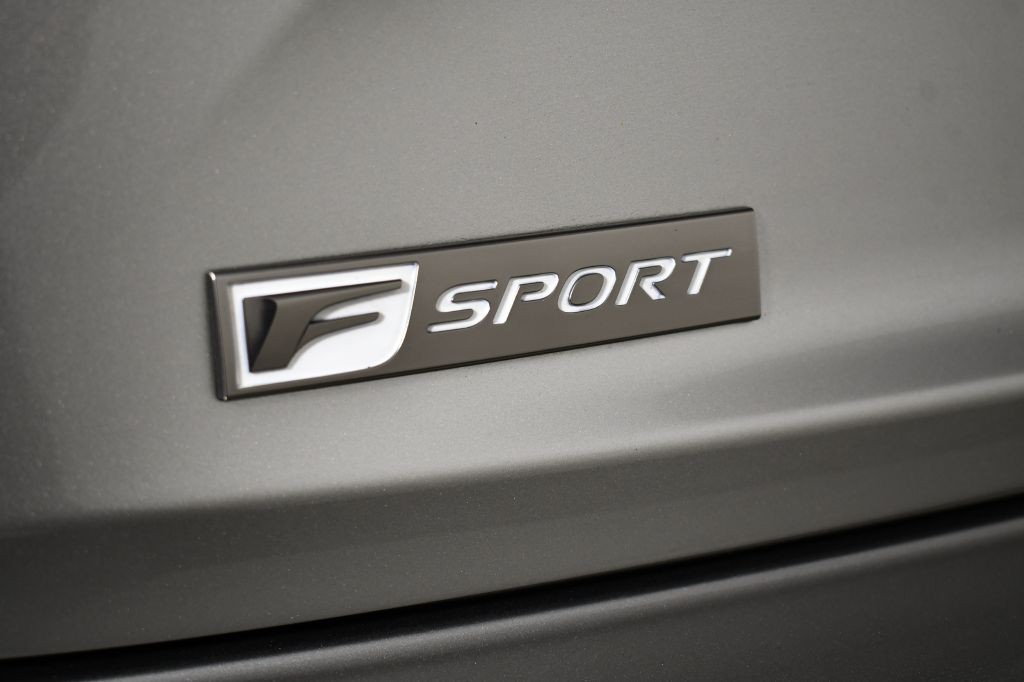 2020 Lexus IS Image 12