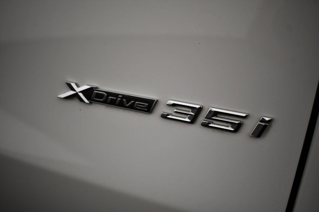 2014 BMW X5 Image 13