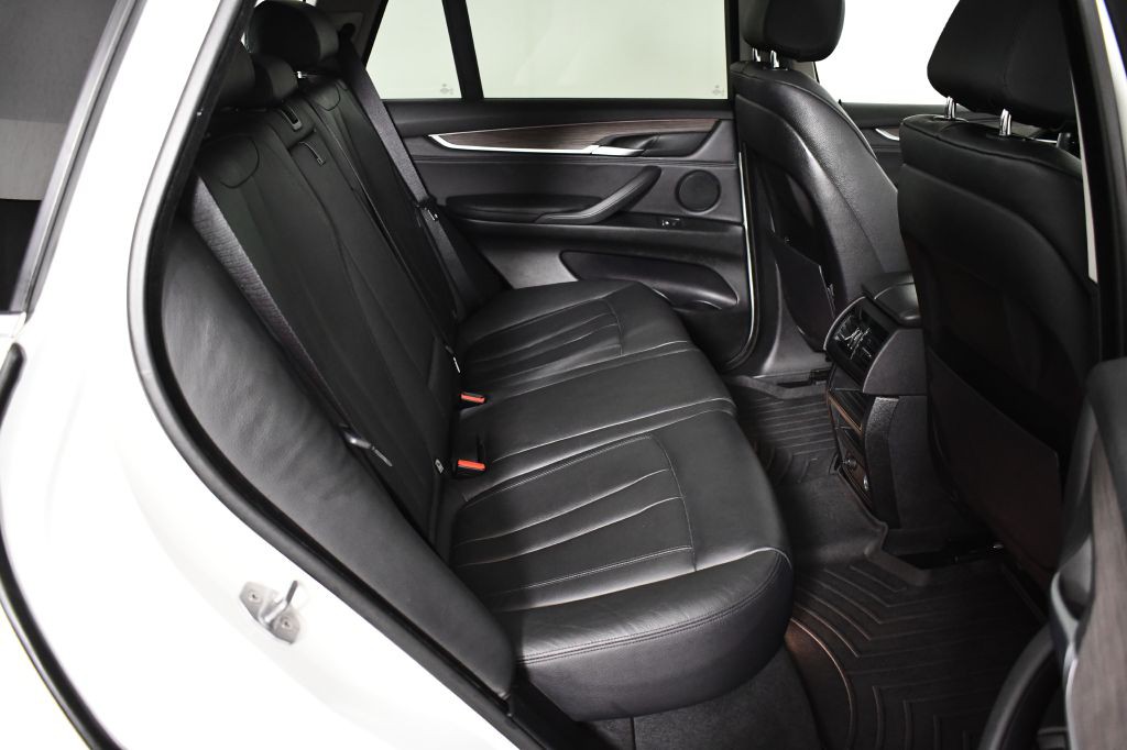 2014 BMW X5 Image 24
