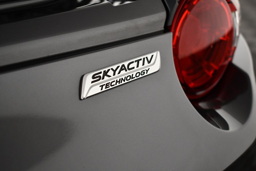 2017 Mazda MX-5 Miata Image 21