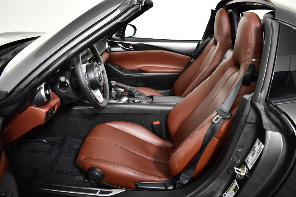 2017 Mazda MX-5 Miata Image 22
