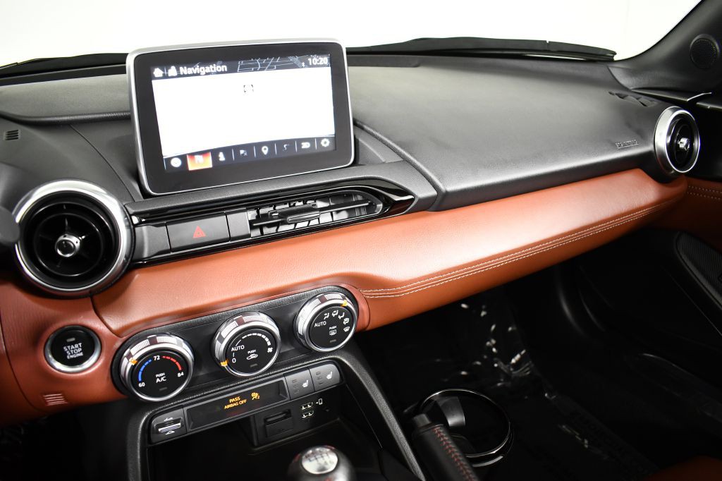2017 Mazda MX-5 Miata Image 33