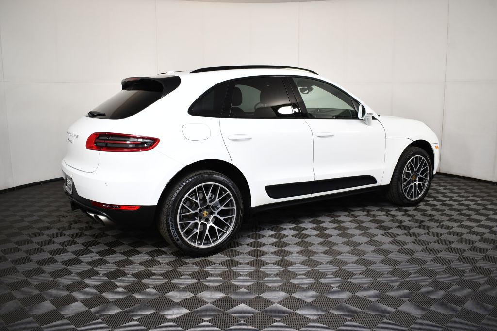 2018 Porsche Macan Image 6