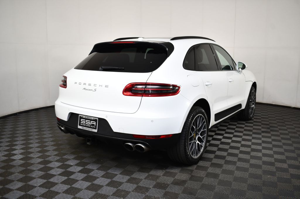 2018 Porsche Macan Image 8