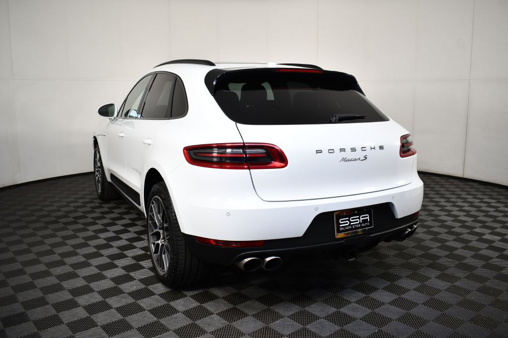 2018 Porsche Macan Image 10