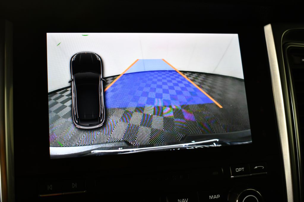 2018 Porsche Macan Image 46