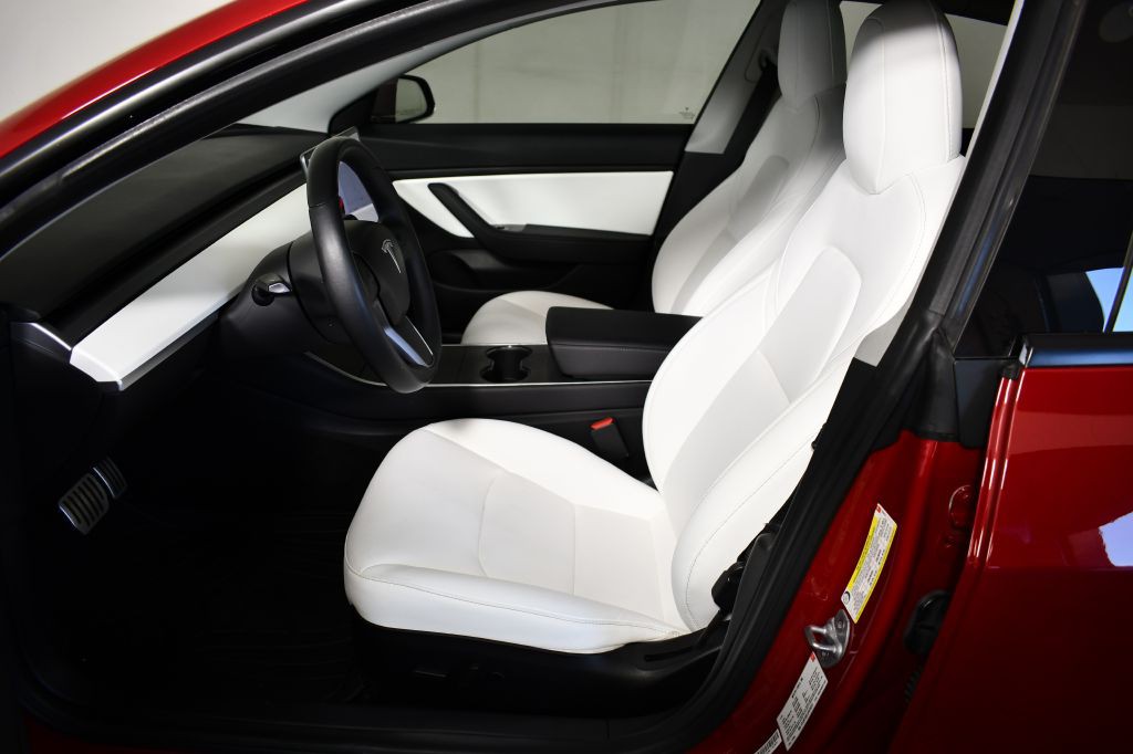 2018 Tesla Model 3 Image 19
