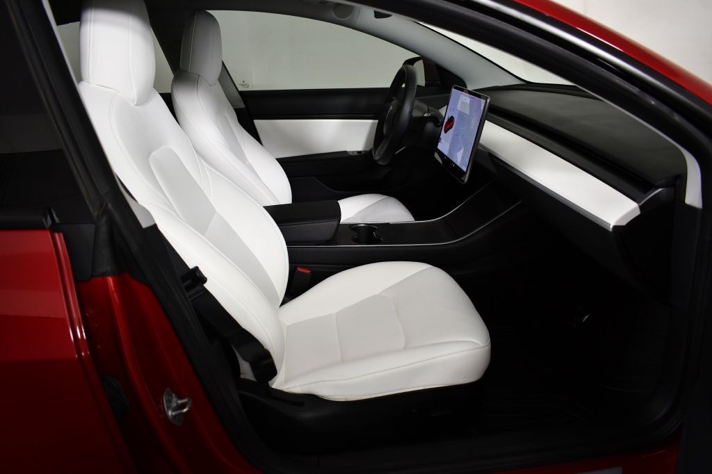 2018 Tesla Model 3 Image 21