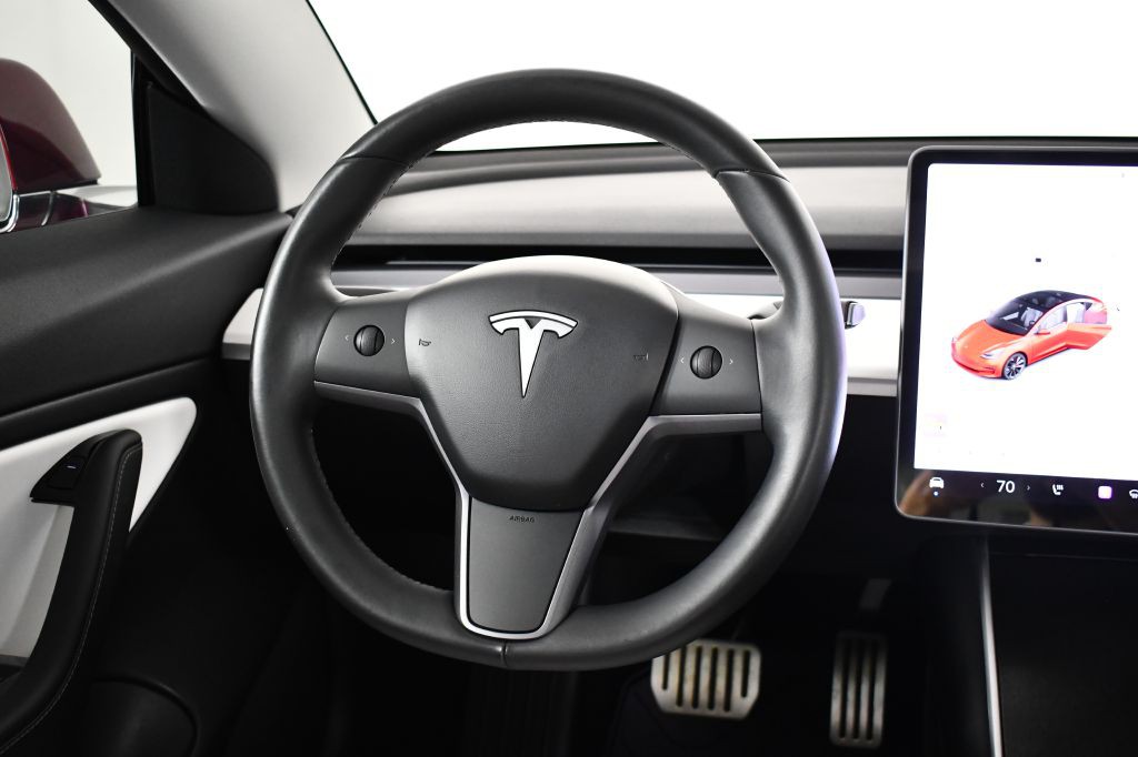 2018 Tesla Model 3 Image 32