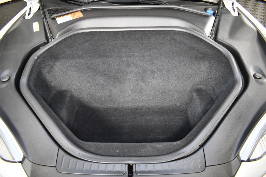 2015 Tesla Model S Image 13