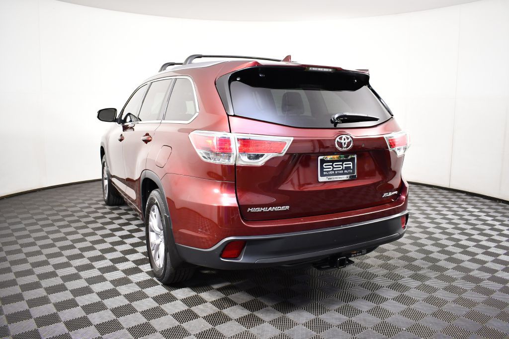 2014 Toyota Highlander Image 9