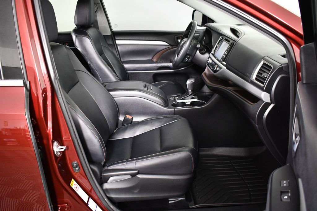 2014 Toyota Highlander Image 20
