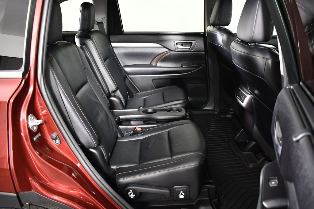 2014 Toyota Highlander Image 22