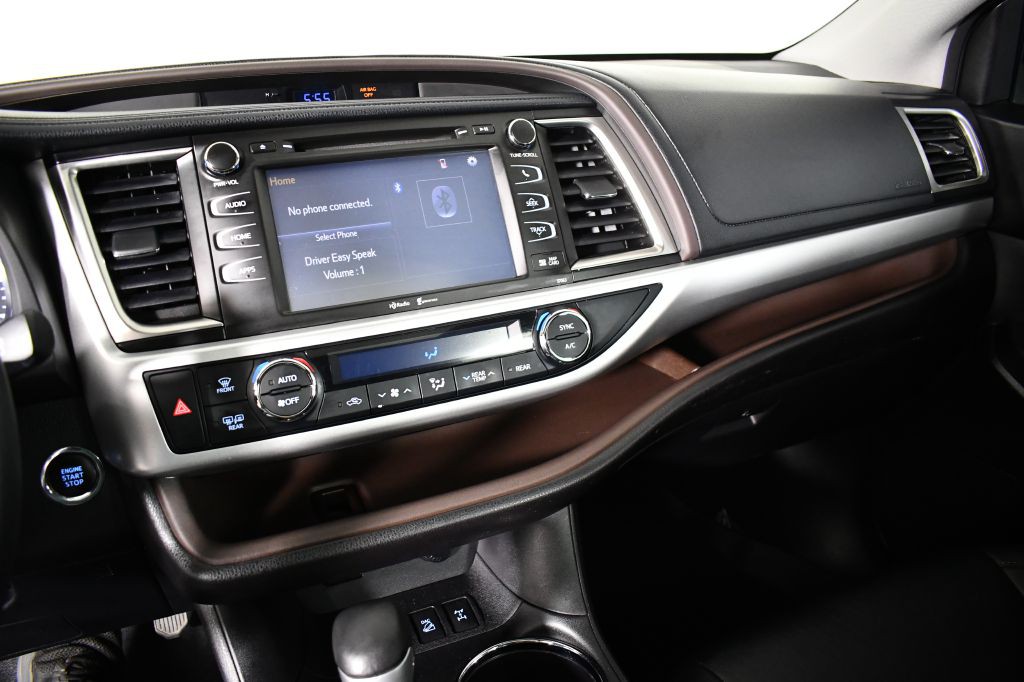 2014 Toyota Highlander Image 36
