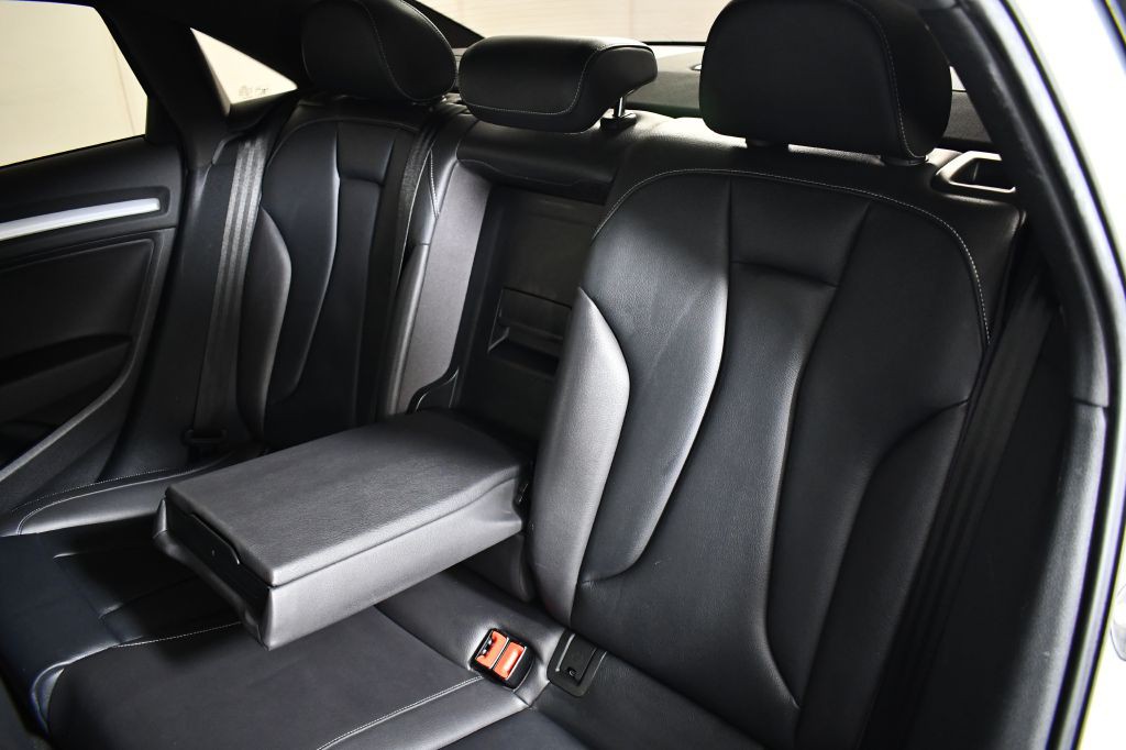 2016 Audi S3 Image 27