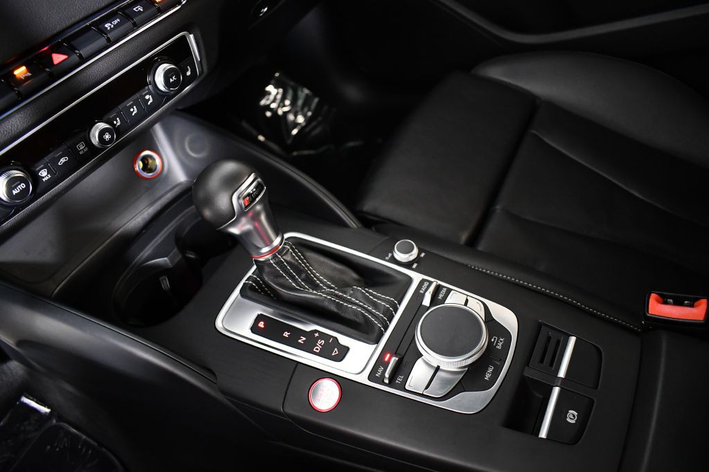2016 Audi S3 Image 38