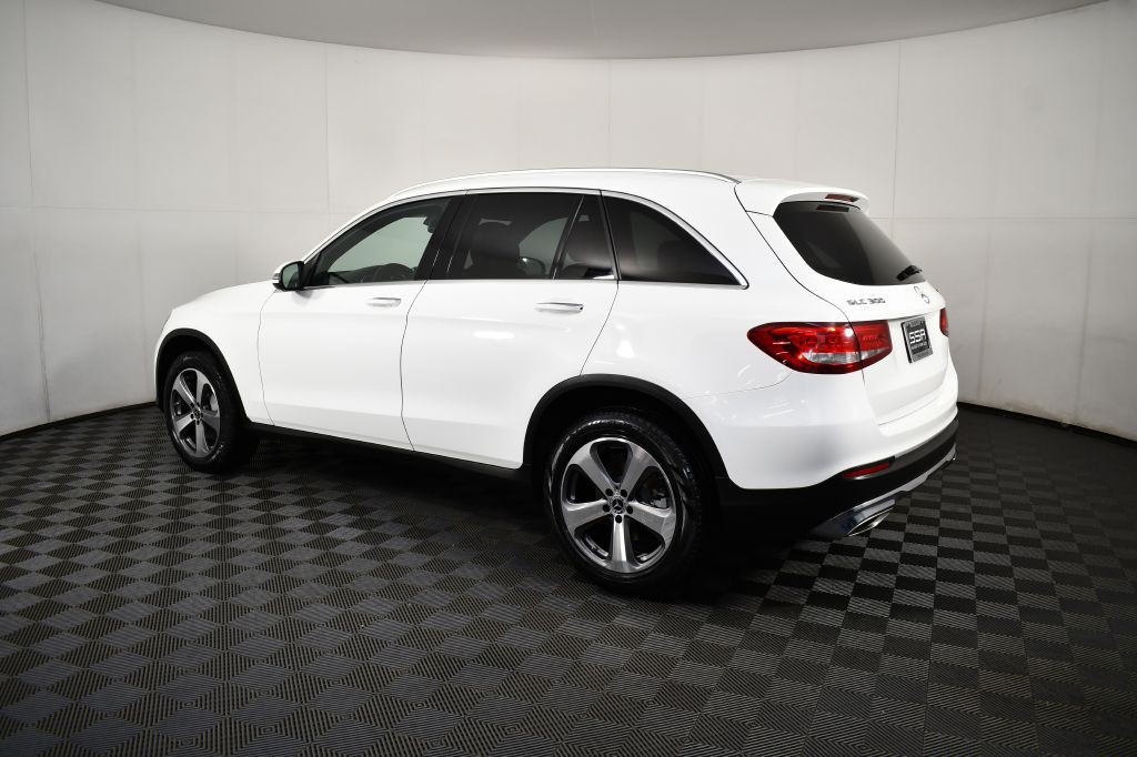 2019 Mercedes-Benz GLC-Class Image 10