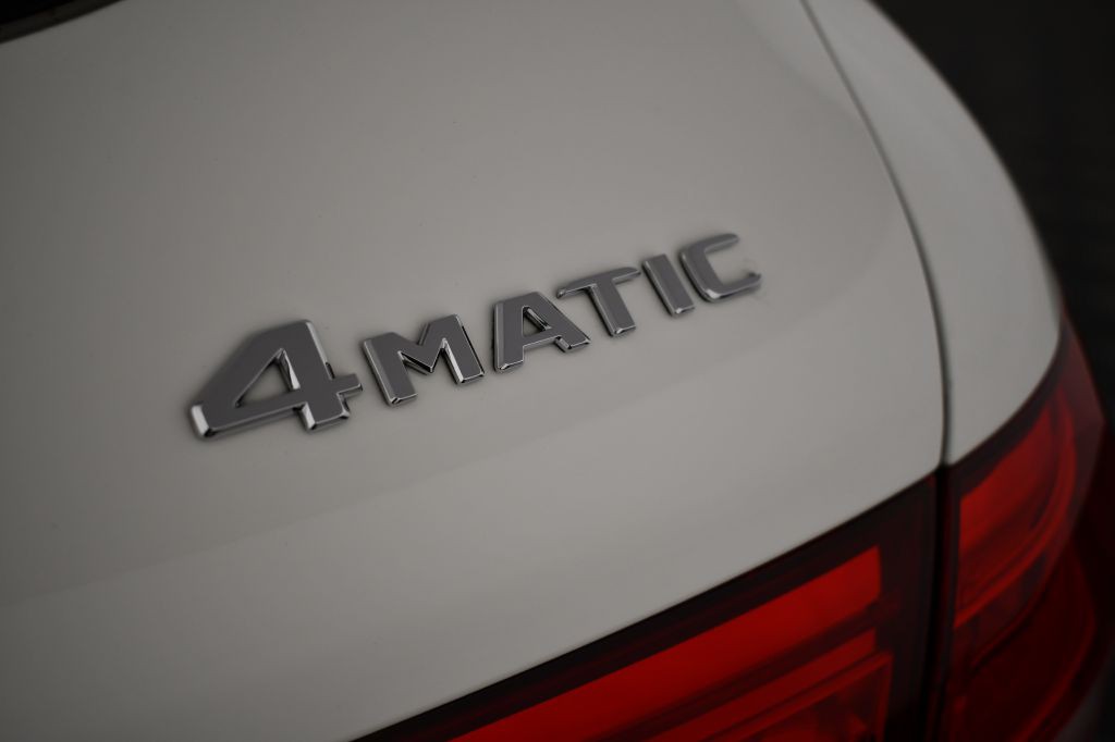 2019 Mercedes-Benz GLC-Class Image 15