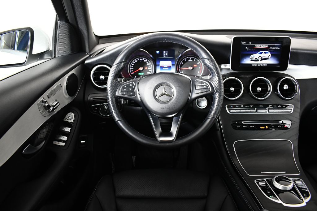2019 Mercedes-Benz GLC-Class Image 17