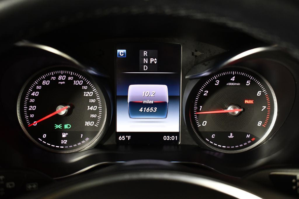 2019 Mercedes-Benz GLC-Class Image 30
