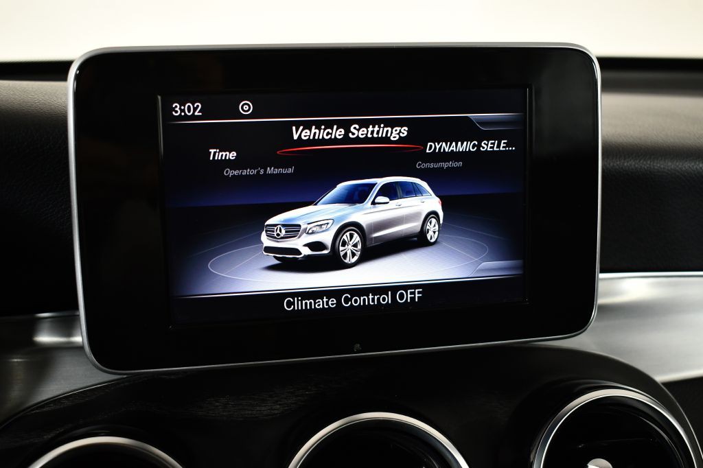 2019 Mercedes-Benz GLC-Class Image 32
