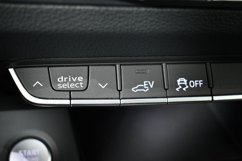 2024 Audi Q5 Image 40