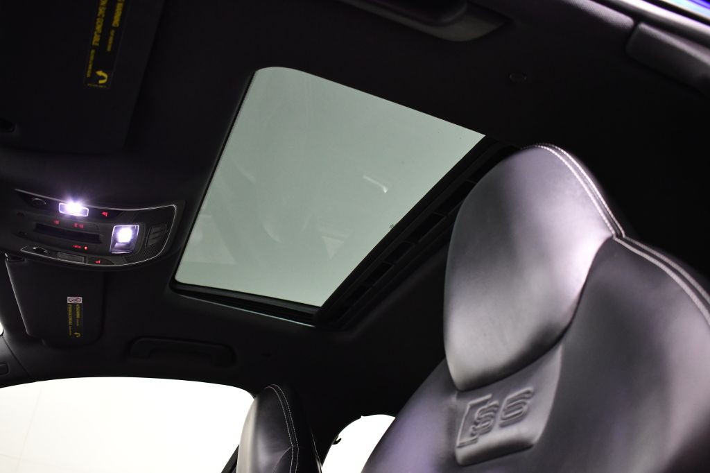2015 Audi S6 Image 21
