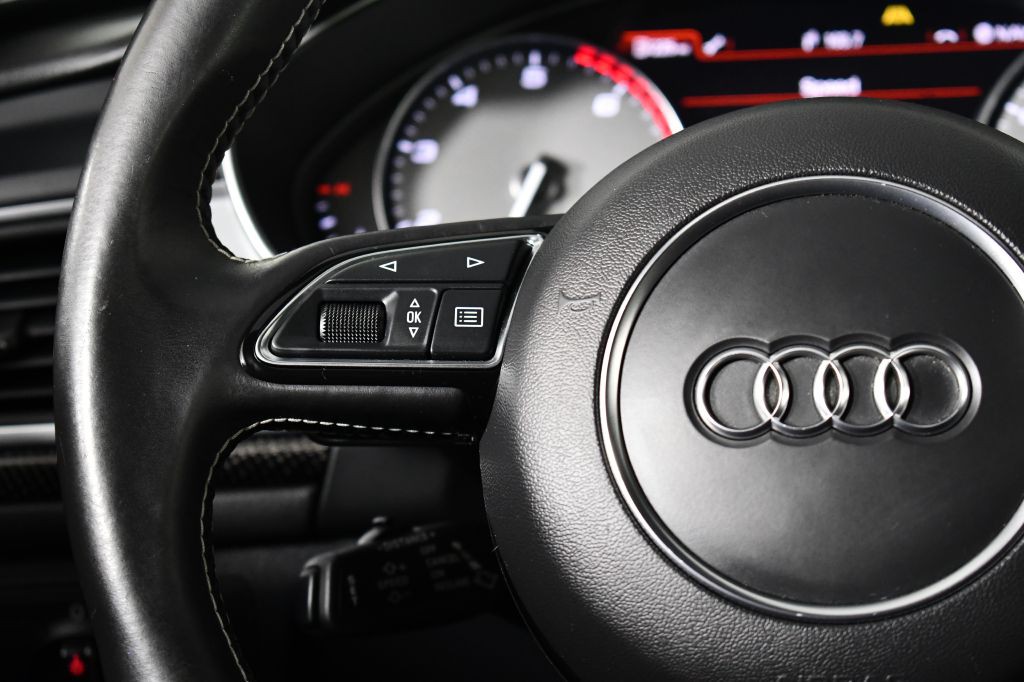 2015 Audi S6 Image 31