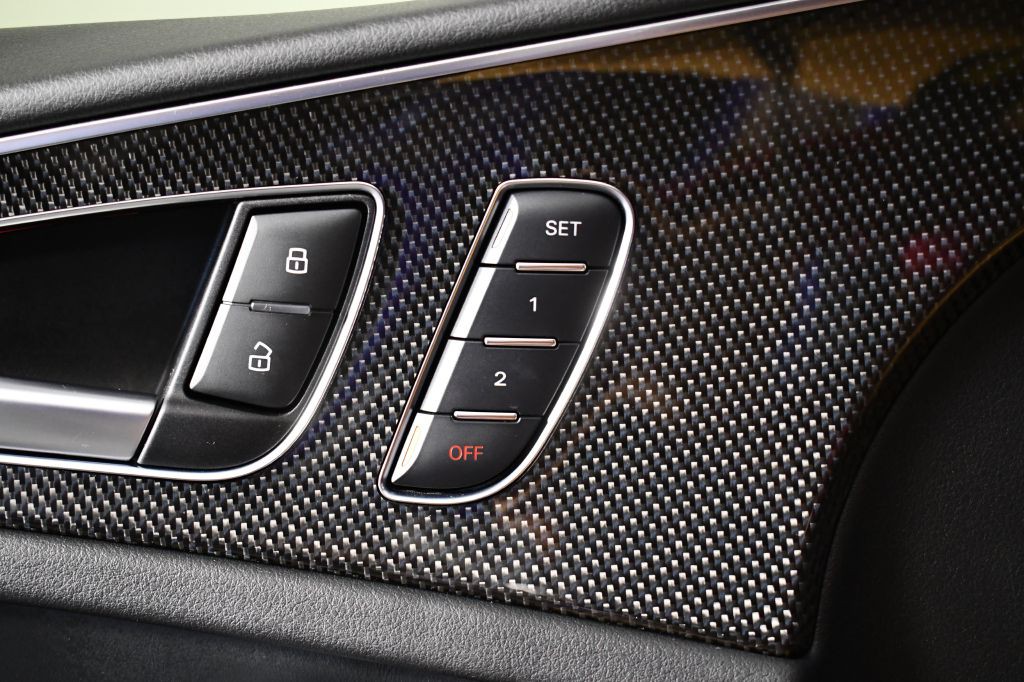 2015 Audi S6 Image 49