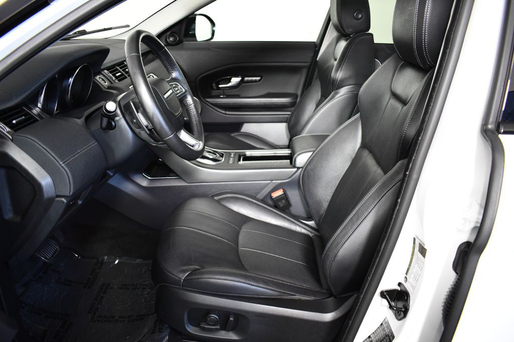 2019 Land Rover Range Rover Evoque Image 18