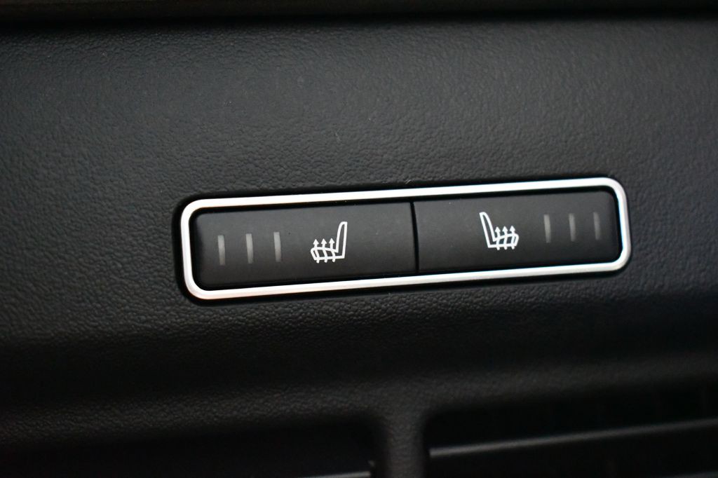 2019 Land Rover Range Rover Evoque Image 29