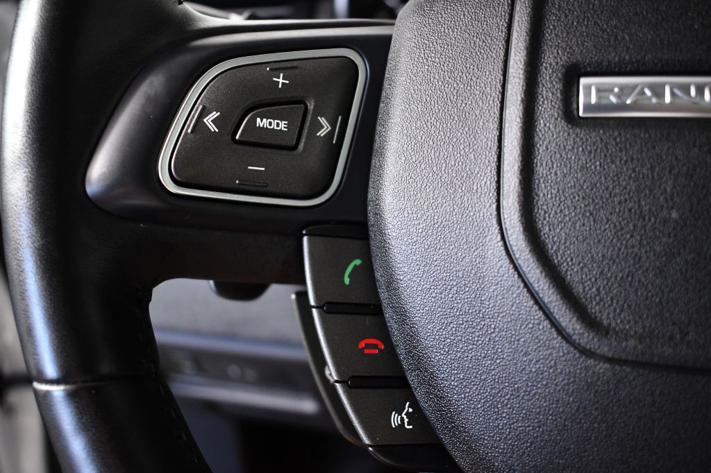 2019 Land Rover Range Rover Evoque Image 32