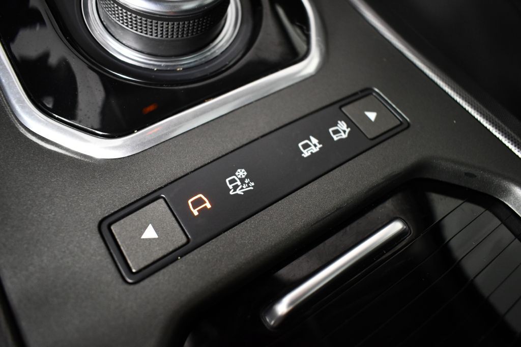 2019 Land Rover Range Rover Evoque Image 42