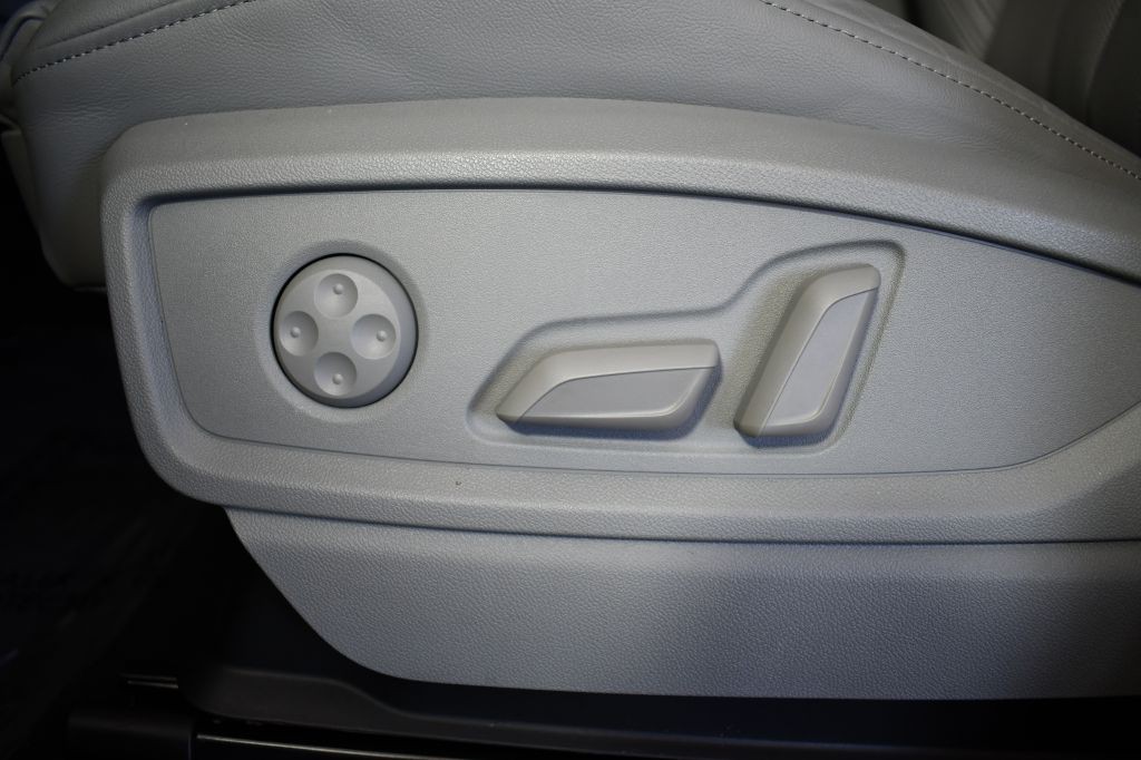 2024 Audi Q5 Image 50