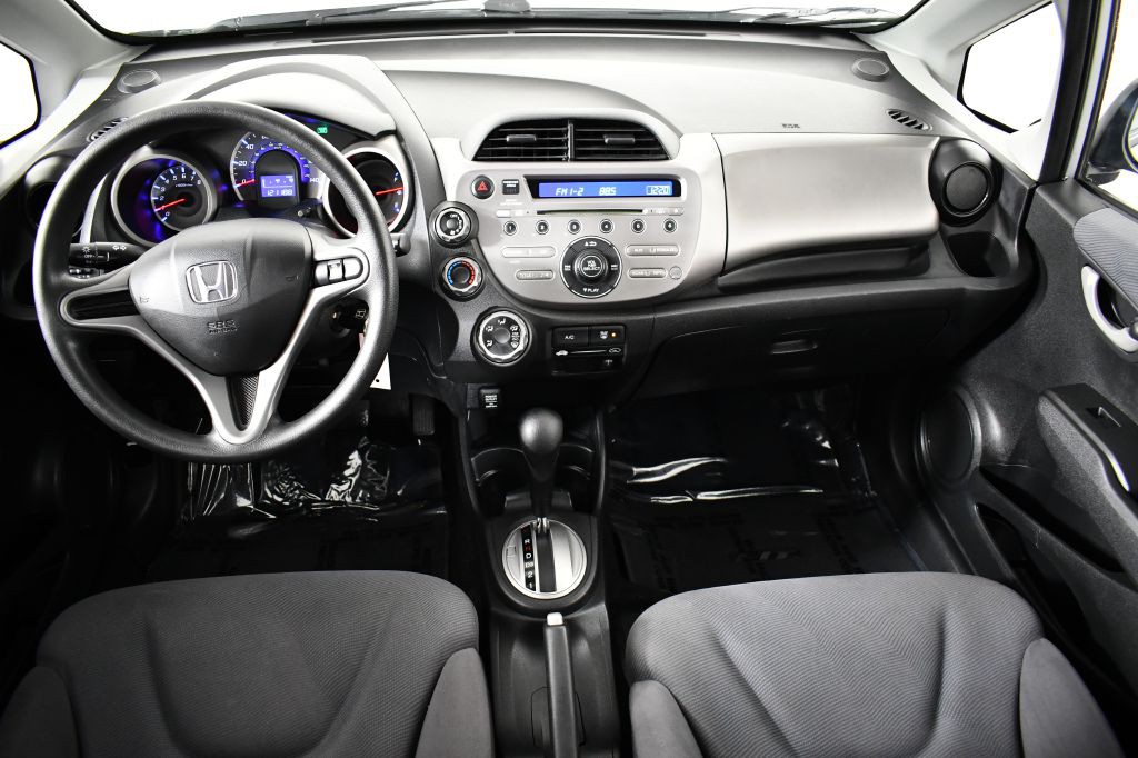 2011 Honda Fit Image 12