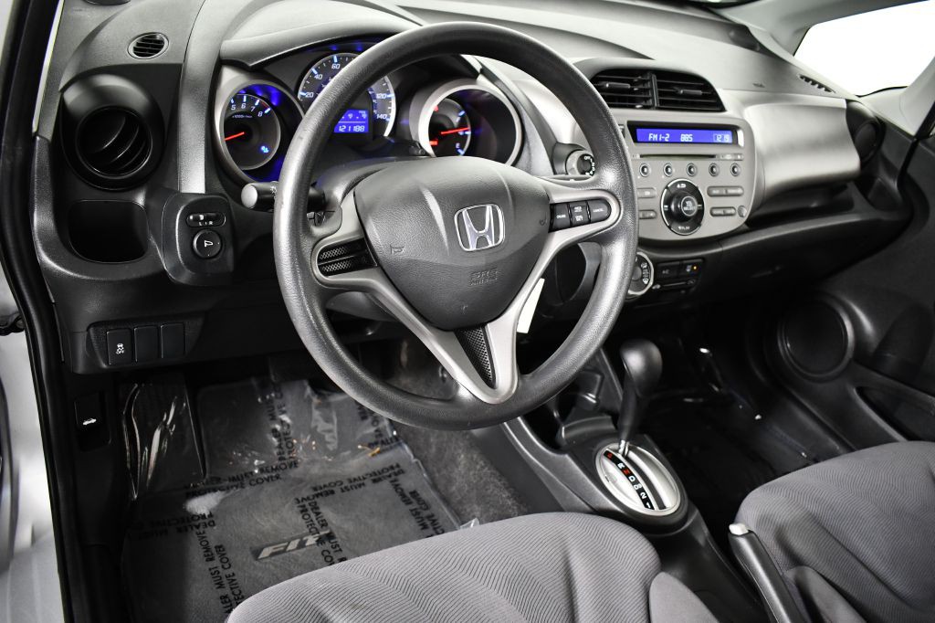 2011 Honda Fit Image 16
