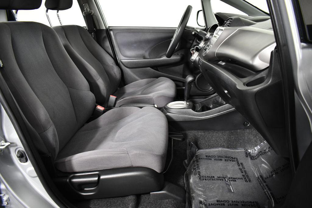 2011 Honda Fit Image 18