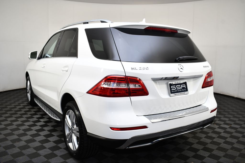 2015 Mercedes-Benz M-Class Image 9
