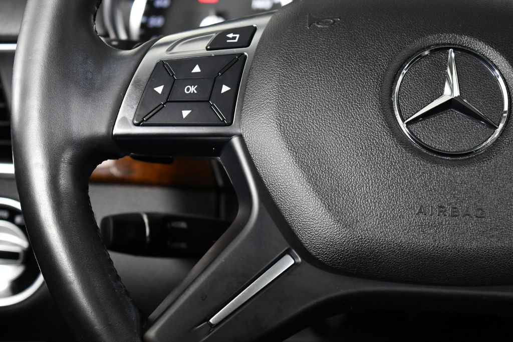 2015 Mercedes-Benz M-Class Image 26