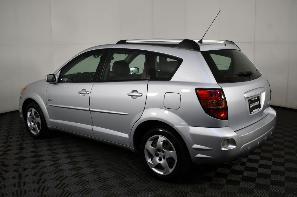 2005 Pontiac Vibe Image 11